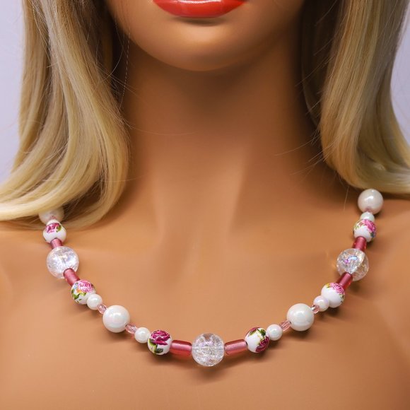 Three piece necklace set with painted beads, Crystals and Pearl beads. - Picture 2 of 9